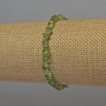 Chrysolite Chip Bracelet, 5×3 mm chips, length 18 mm, +/- on elastic stretch base