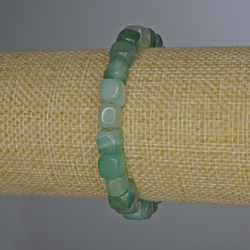 Agate Cube Bracelet 7x7mm, Length 18mm, Stretch