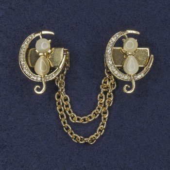 Brooch for Cardigans, White Cat's Eye, diameter 20×27 mm ± white crystals, gold-tone metal, chain, length 9 cm
