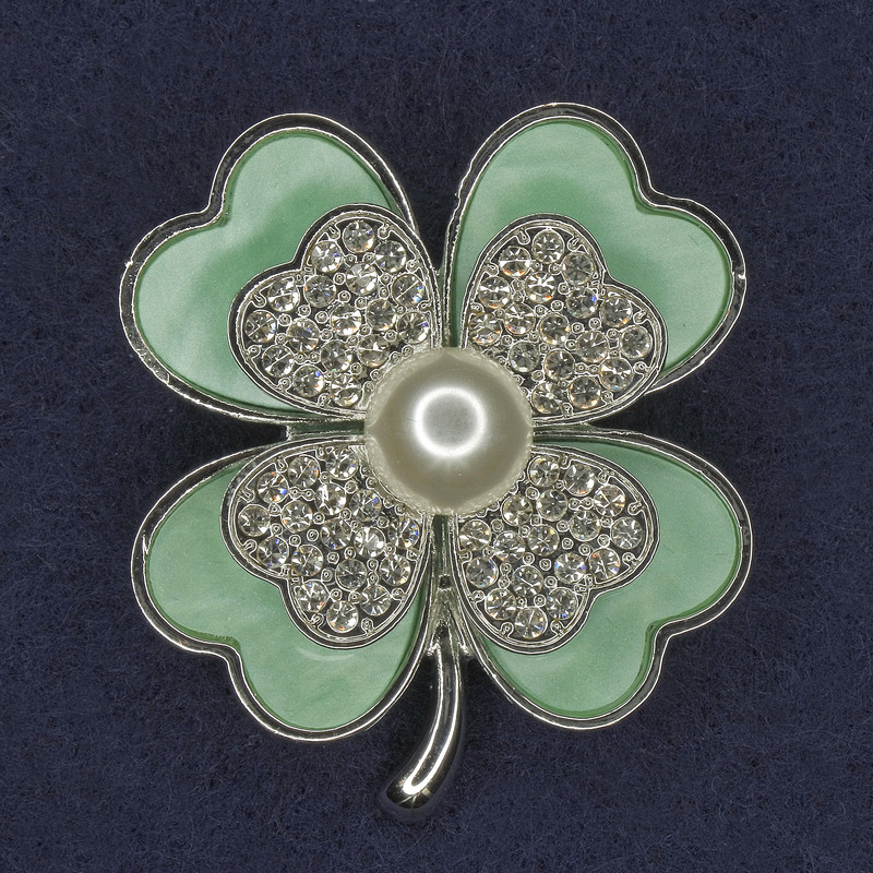 Shamrock Brooch with White Crystals, White Pearl, Lime Pearlescent, Silver-Tone Metal, diameter 38x45 mm +