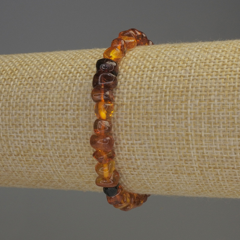 Amber Chip Bracelet 7-9×5 mm, 18 mm length, stretch