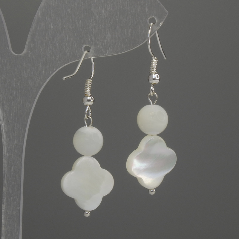 Earrings Perlamurt Shamrock 12mm+- bead 8mm+-, length 38mm+-