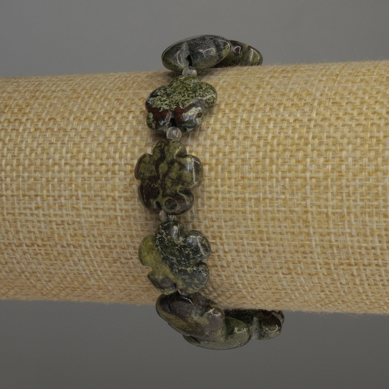 Jasper Dragon's Blood Flower Bracelet, 15 mm diameter +/- with 3 mm seed beads +/-; length 18 cm stretch