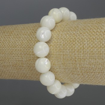Mother-of-pearl bracelet with a smooth bead, 12 mm diameter, 18 cm stretch
