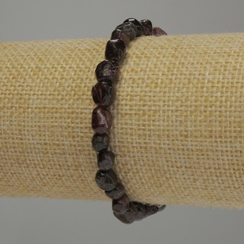 Garnet Bracelet, Tumbled, Diameter 6-8×6-7 mm, Length 18 cm, Elastic