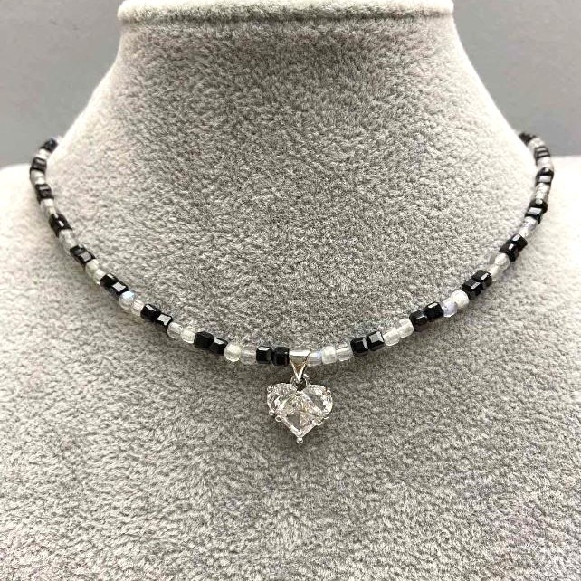 Choker with tourmaline and labradorite with heart pendant