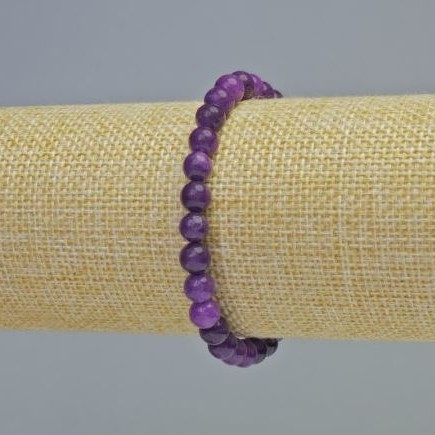 Sugilite bracelet with smooth beads, 6mm diameter ± (stretch), length 18 cm+