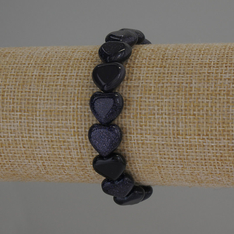 Aventurine Bracelet 'Night of Cairo' Heart, diameter 12x12 mm, length 18 cm stretch