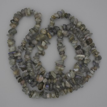 Labradorite chip beads, 8x3-5 mm diameter, 80 cm length on thread