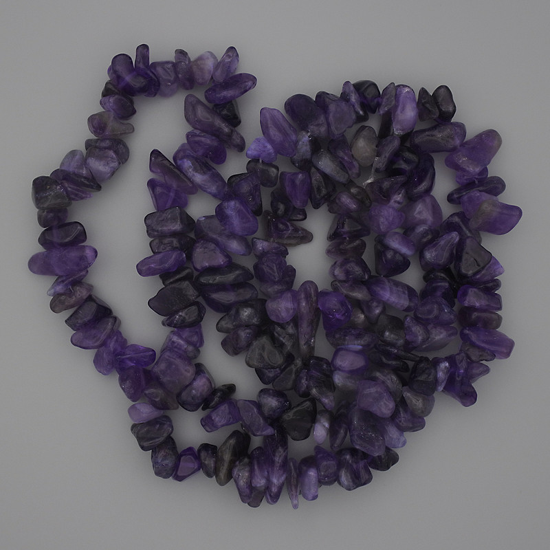 Amethyst chip beads on thread 80 cm