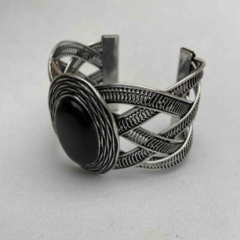 Discounted bracelet black Agate with wide metal bar bezel and delicate oval pattern