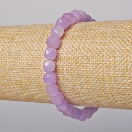 Lavender Amethyst Bracelet with Faceted Cubes, Natural Stone, 8 mm Diameter, 18 cm Length (Stretch)