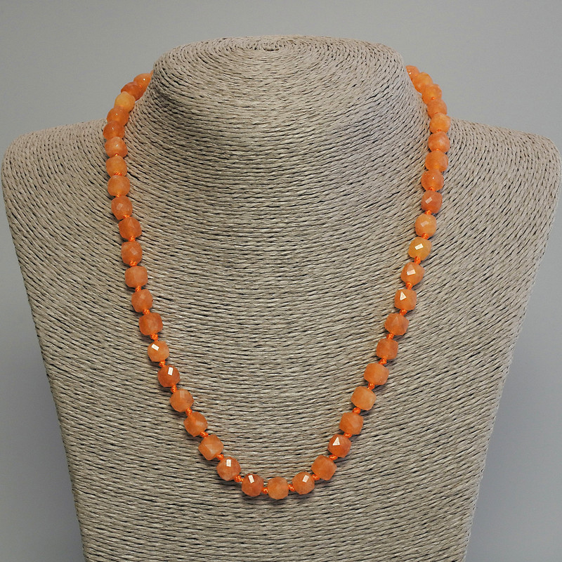 Mashan Nephrite Necklace with Faceted Cube Beads, 7 mm Diameter, 45 cm Length ± with Clasp