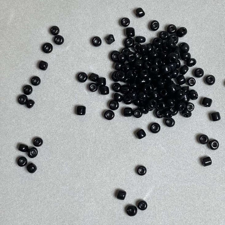 Black plastic rondelle bead 4×3 mm ± packaging 70 g