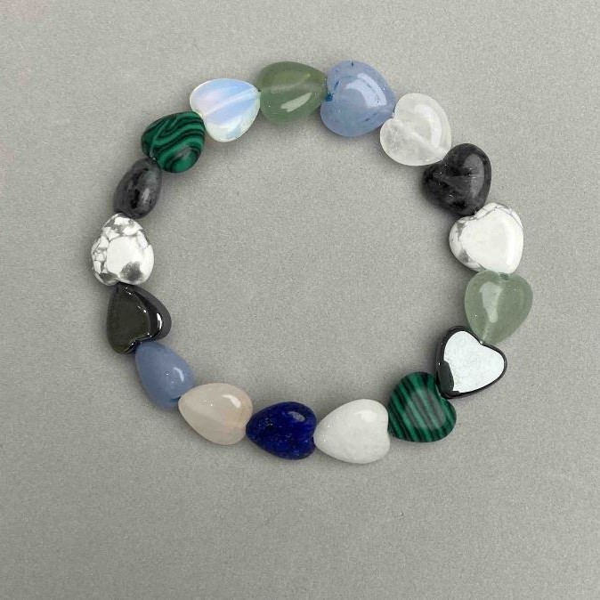 Bracelet 'Assorted Heart', bead diameter 12 mm ±, length 18 mm ±, stretch