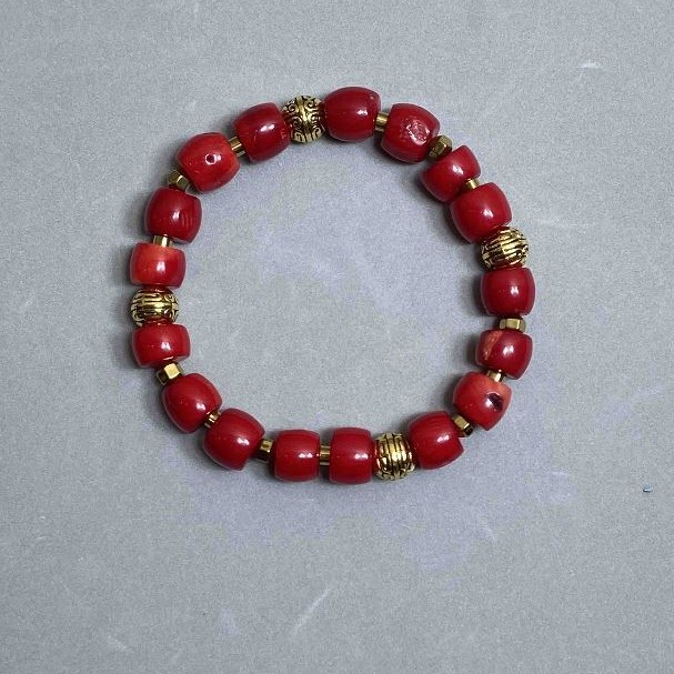 Faceted Coral Bracelet, diameter 7-8×9 mm ±, Faceted Hematite Rondelles 4×3.5 mm ±, with metal inserts, length 18 cm (stretch)