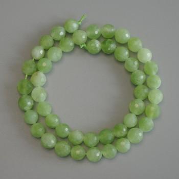 Beads of natural chrysoprase (olivine), faceted round beads, 8mm diameter ±, length 36cm ±