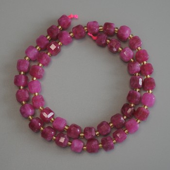 Faceted tourmaline cube beads 7x7mm ± with 3mm seed beads ± on thread, length 38 cm+