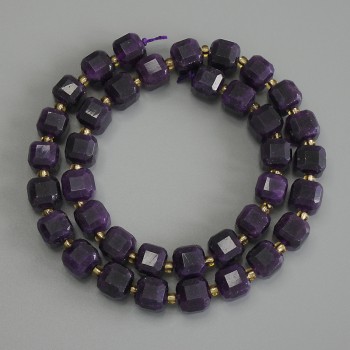 Faceted Amethyst Cube Beads, 8.5×8.5 mm, with 3 mm seed beads, length 37 cm on thread