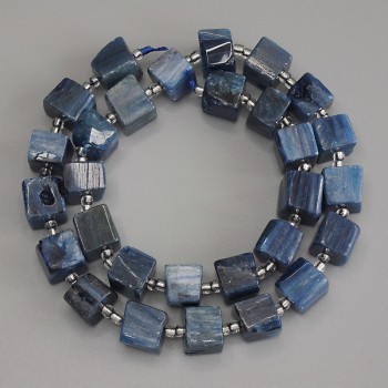 Apatite cube beads, 9–10 × 9–10 mm ±, with 3 mm beads ±, length 39 cm ± on thread