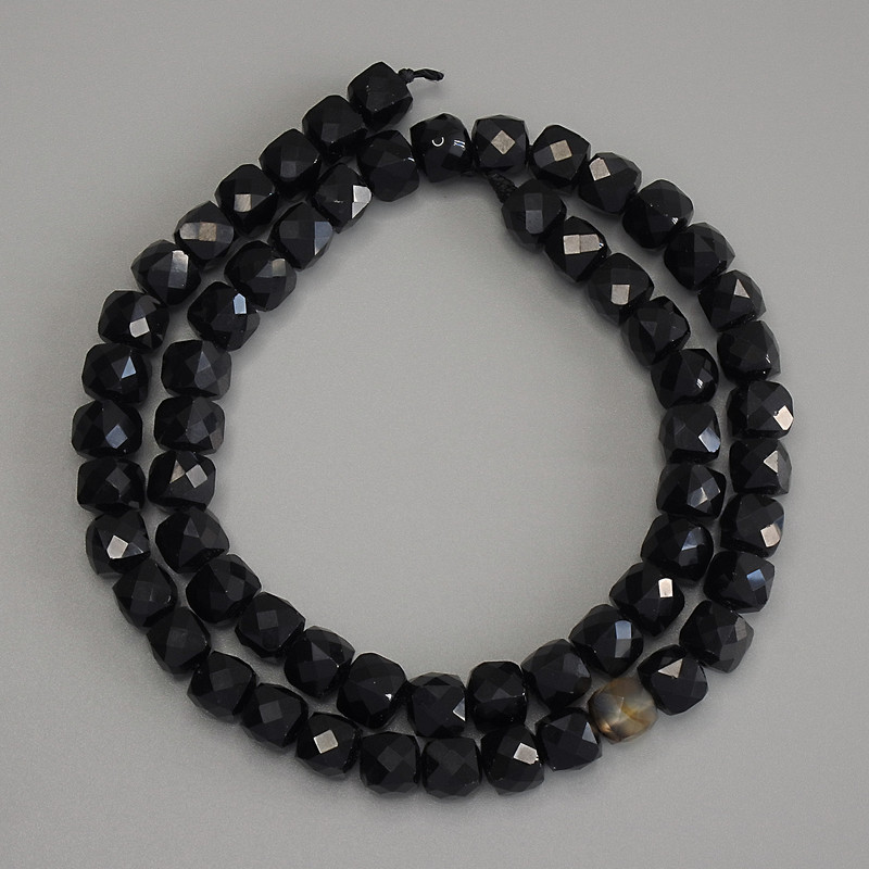 Faceted Tourmaline Cube Beads, 6.5 x 6.5 mm, 39 cm on thread