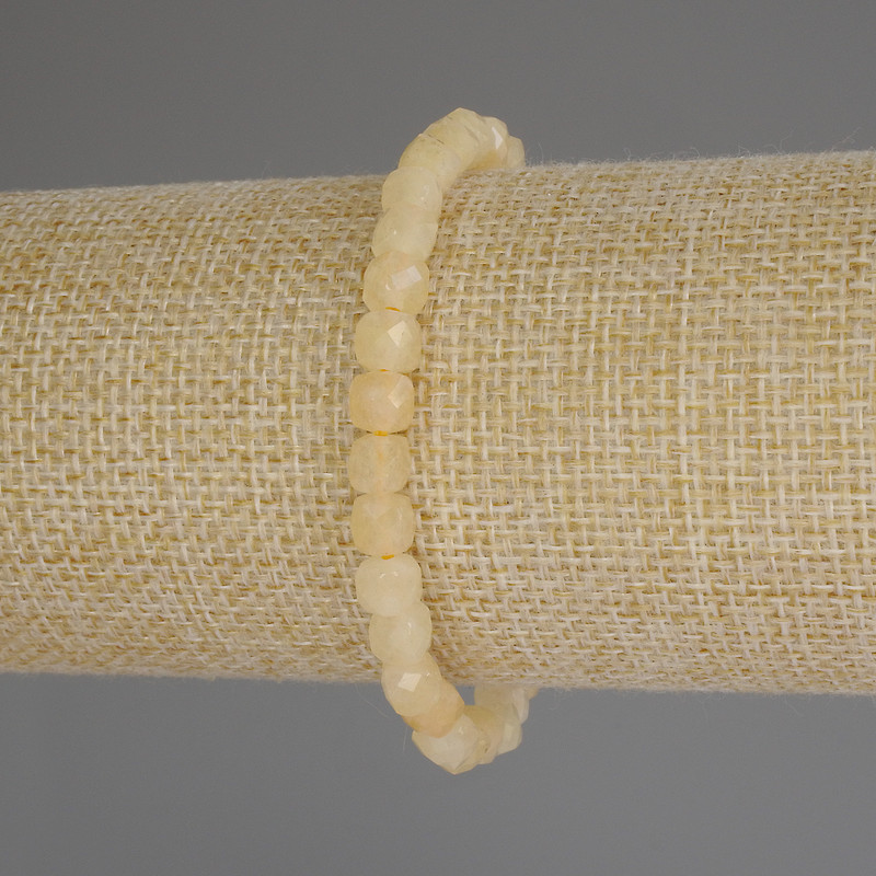 Citrine Bracelet with Faceted Cubes, 5×5 mm, 18 cm (Stretch)