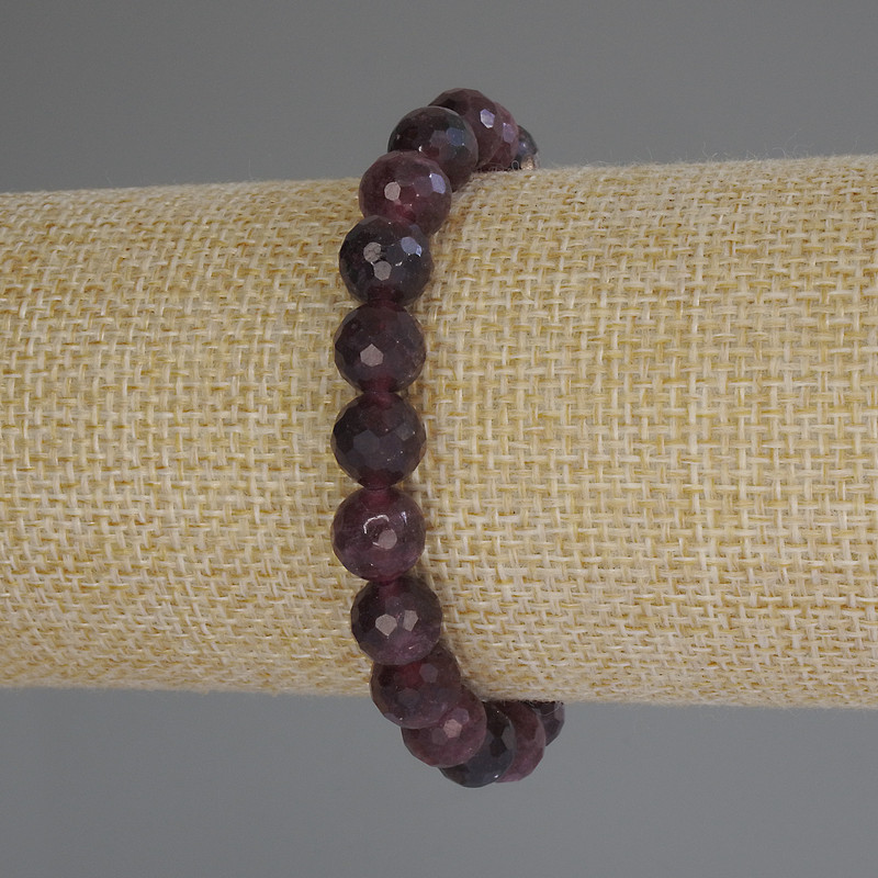 Tourmaline Bracelet with Faceted Beads, 8 mm Diameter, 18 cm Length (Stretch)