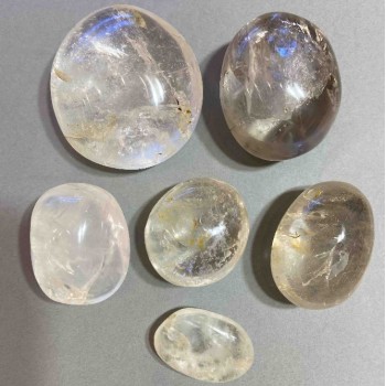 Markdown (per 100 g) Souvenir Stone Mountain Crystal Assortment, sizes, price per 100 g (cracks, chips, wear)