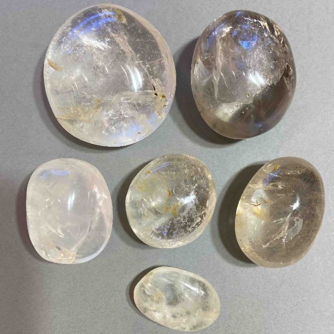 Markdown (per 100 g) Souvenir Stone Mountain Crystal Assortment, sizes, price per 100 g (cracks, chips, wear)