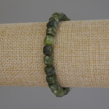Jadeite Bracelet with Faceted Cubes, 7x7 mm, 18 mm length, stretch