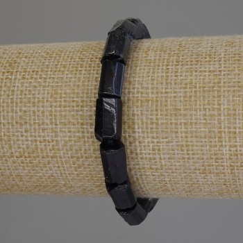 Tourmaline bracelet with faceted stones, bead diameter 12×7 mm, length 18 mm, stretch