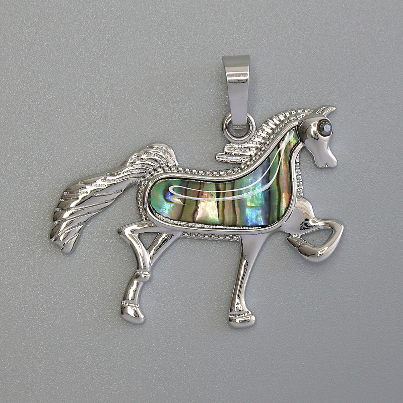 Pendant 'Horse' Haliotis 38×28 mm, chain length 32 cm, silvery metal