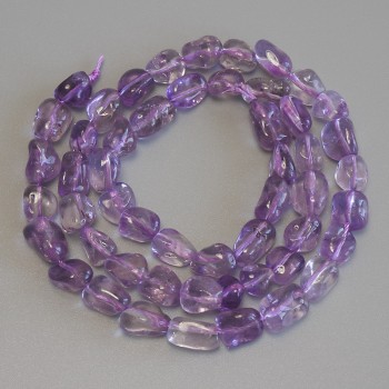 Faceted Amethyst Beads, diameter 7.5–9×6.5 mm, length 39 cm on a thread