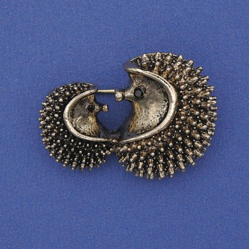 Hedgehog Brooches 24x33 mm ± gold-tone metal