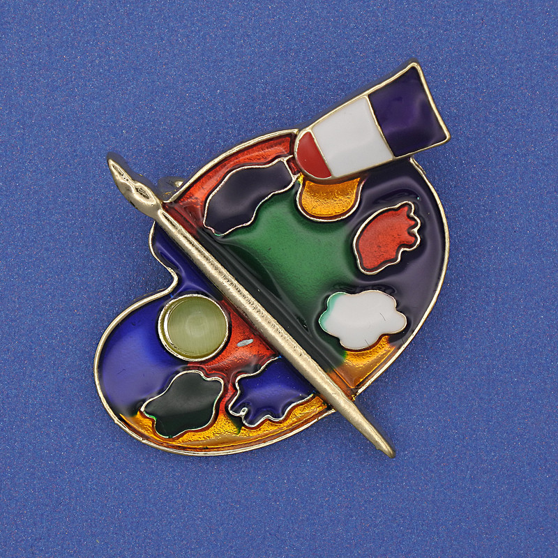 Palette brooch-pendant with enamel in golden metal 40x37mm+