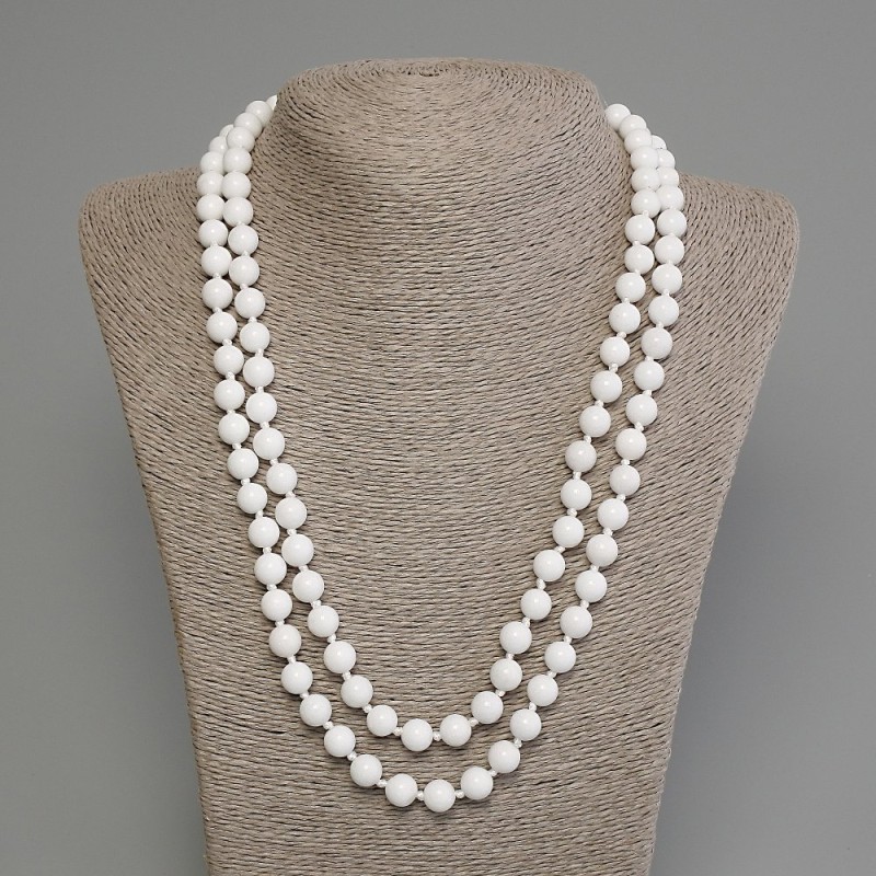 White Agate Necklace, polished smooth beads 8 mm, length 120 cm