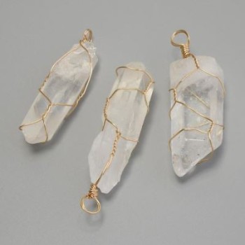 Pendant with Mountain Crystal in Golden Wrap, Assortment Sizes 17-20×54-63 mm ± Gold-Tone Metal