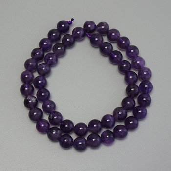 Amethyst beads, smooth round, 8mm diameter ± on thread, length 39 cm+