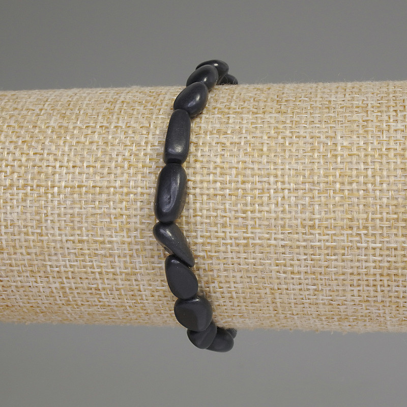 Faceted Shungite Bracelet, bead diameter 8–12×7 mm ±, length 18 mm ±, elastic
