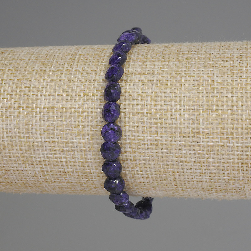 Sugilite Bracelet — Faceted Coin Beads, 6 mm Diameter, 18 mm Length, Stretch