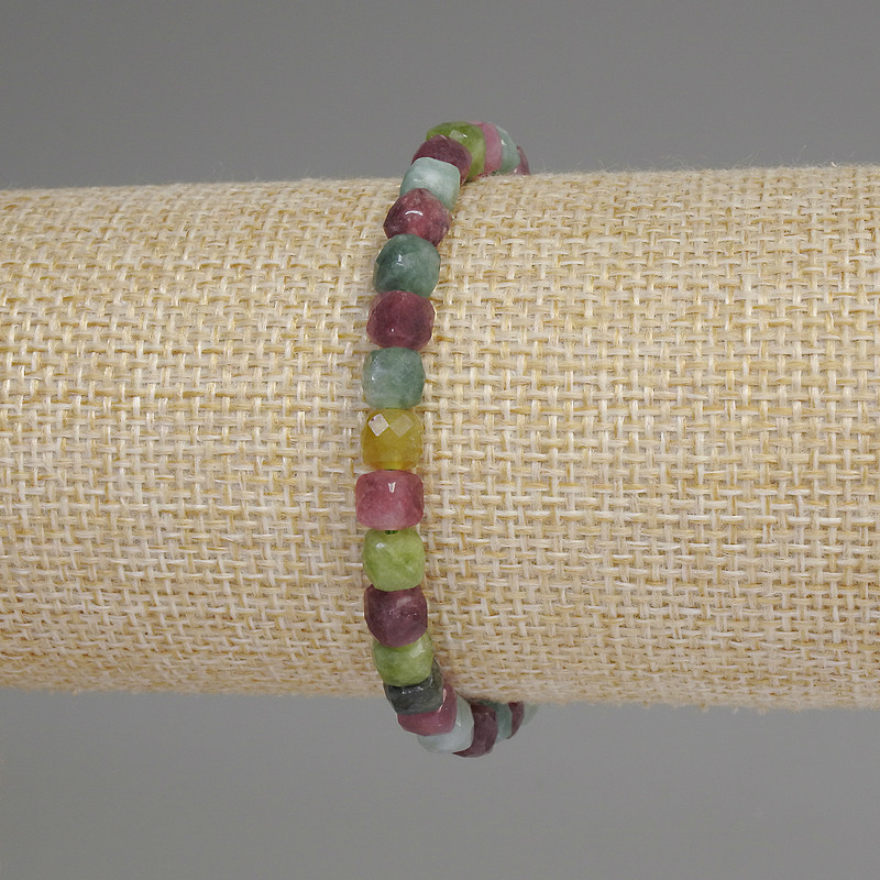 Bracelet with tourmaline, faceted cube 5mm+-, length 18mm+-, stretch