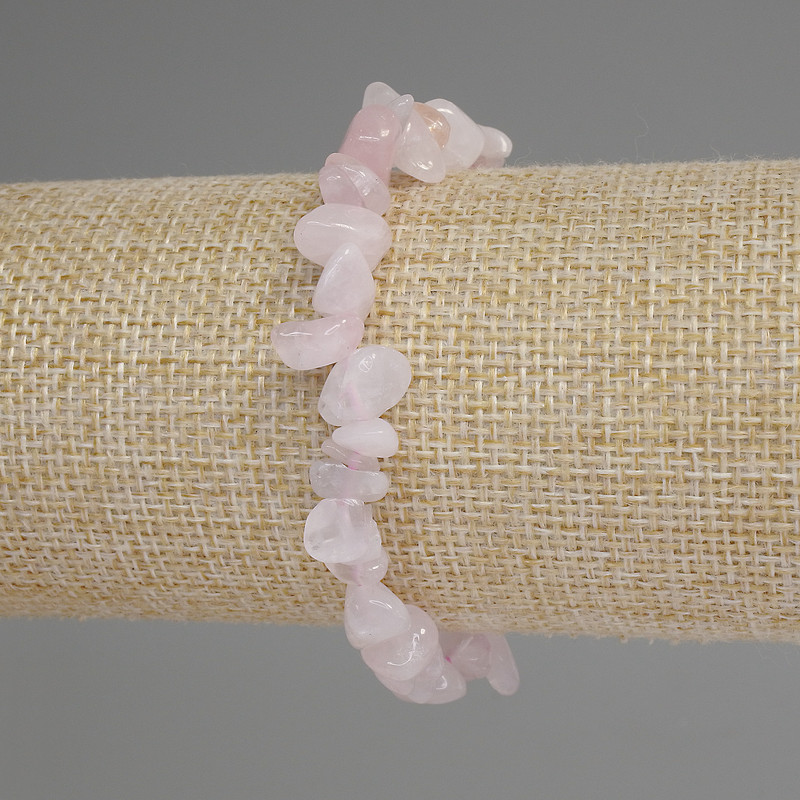 Pink Quartz Chip Bracelet, diameter 6-9×3-5 mm +/-, length 18 mm +/-, elastic