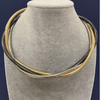 Triple Necklace-Choker in Silver, Gold, and Gray Metal