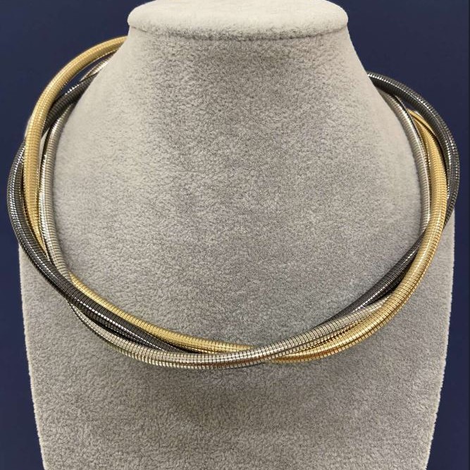 Triple Necklace-Choker in Silver, Gold, and Gray Metal