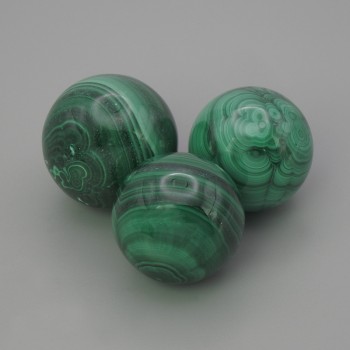 (Price per 100 g) Malachite natural stone decorative sphere, diameter from 20 mm ± (assorted sizes) weight from 20 g