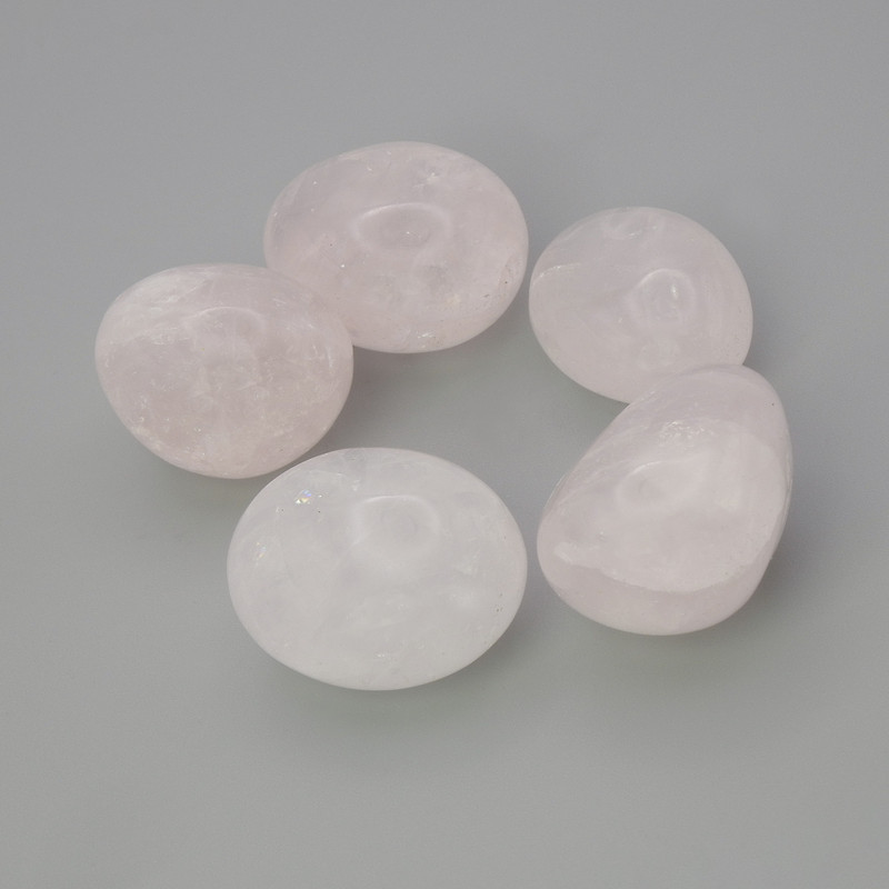 (price per 100g) Souvenir natural stone Pink Quartz, tumbled - dimensions 20-23 x 17-20 x 12-14 mm (+/-) packaging 100 g