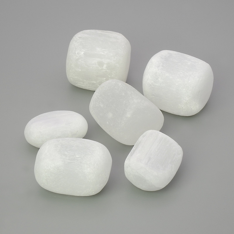(price per 100g) Souvenir natural stone Selenite tumbled stone ~ sizes 27x16-26mm (+/-) packaging 100g