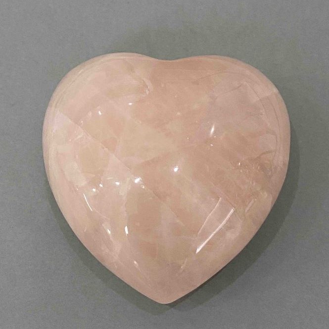 (Price per 100 g) Pink Quartz Heart Souvenir Stone, dimensions 60-85 x 60-85 x 30-45 mm ± assorted sizes, weight from 150 g