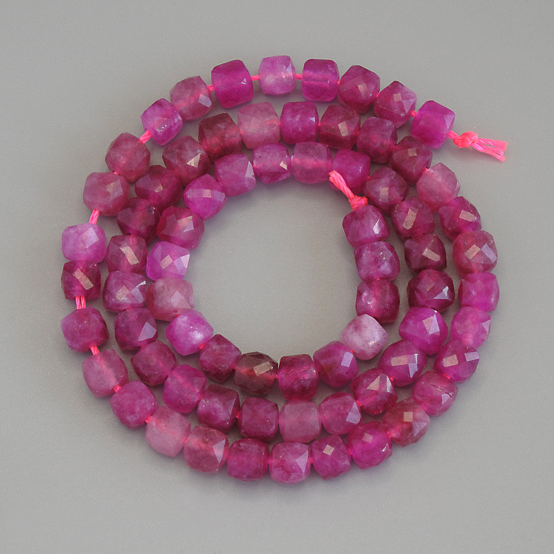 Faceted cube tourmaline beads, 5x5 mm diameter, on a thread, length 37 cm+