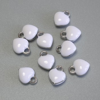 Heart-shaped pendant with white enamel and silvery metal, 6×8 mm diameter, pack of 10 pcs
